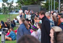 Recovery operation resumes at Mount Maunganui