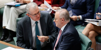 Australia to restrict Iranian visitor visa holders